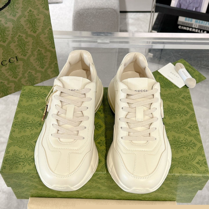 G*u*i casual shoes